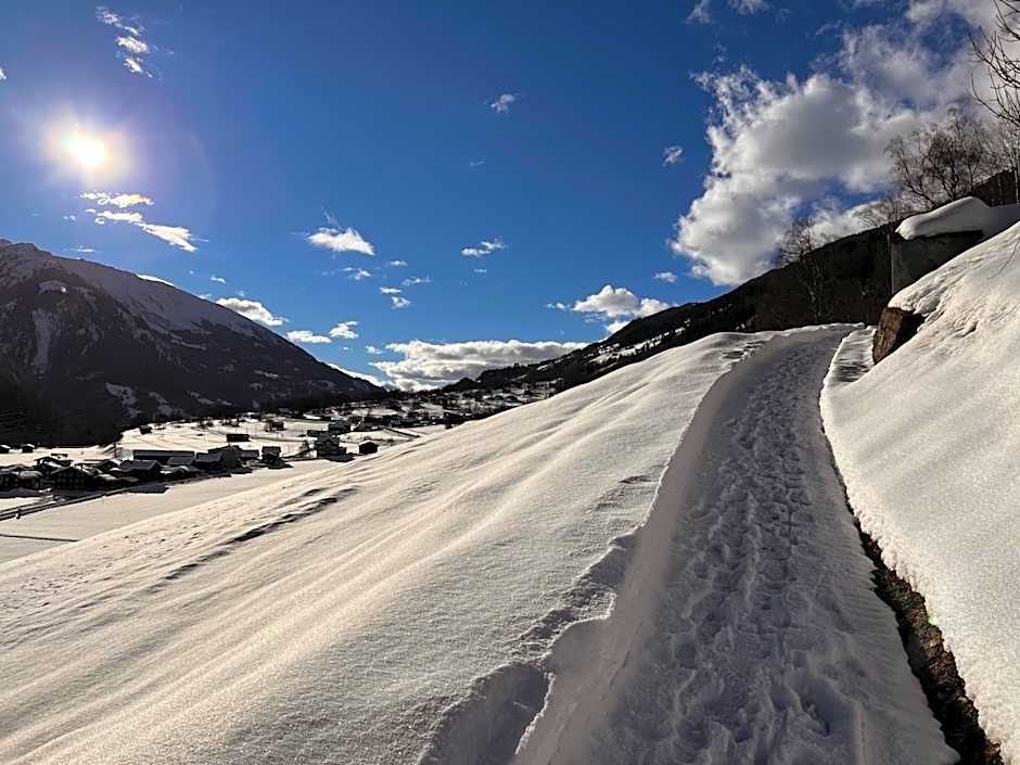 Casa Job - Gasthaus - Sauna, Whirlpool - Trun