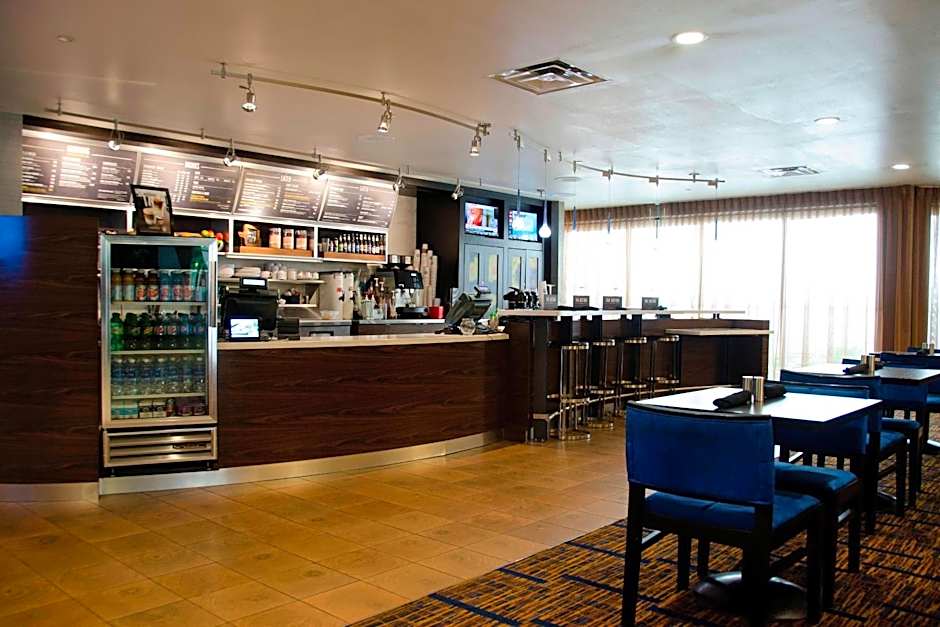 Courtyard by Marriott Waterbury Downtown