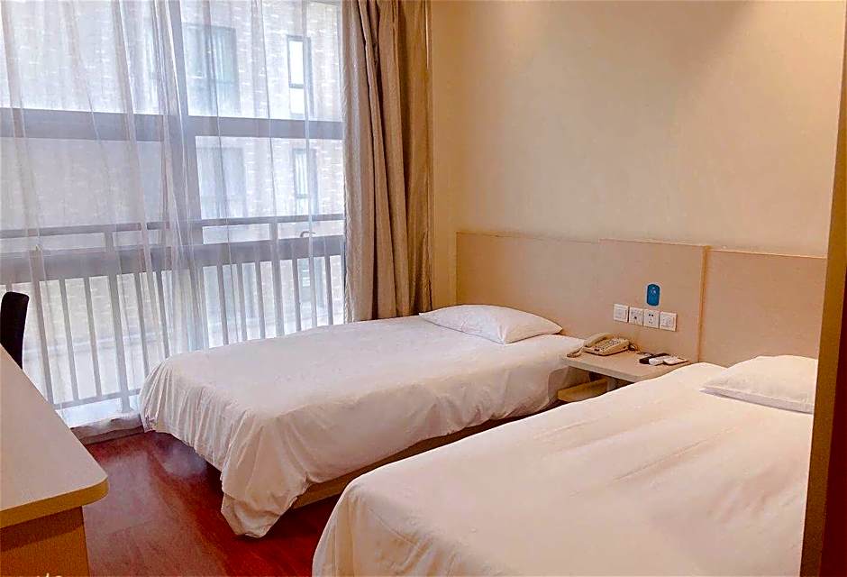 Hanting Hotel Ningbo Yinzhou Wanda