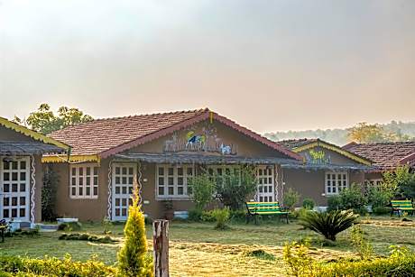 WOW STAYZ2 Pachmarhi Foothill Cottages