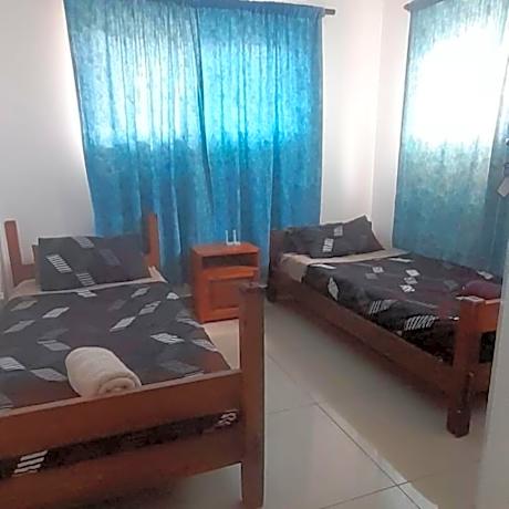 Basic Triple Room with Shared Bathroom