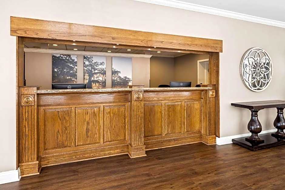 Best Western Forest Inn