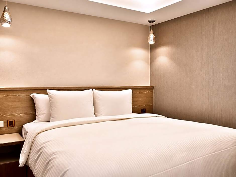 Fengchia INNK Hotel