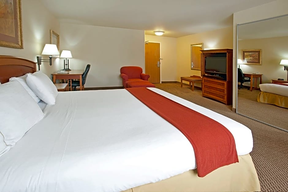 Holiday Inn Express Hotel & Suites Cedar City