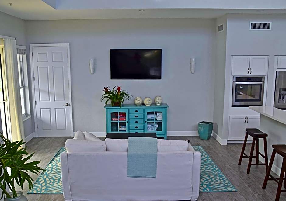 Dolphin Point Villas