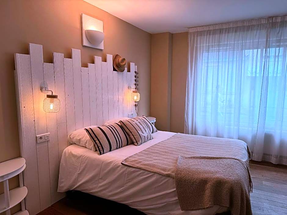 Acadie Saint Victor - Hôtel restaurant -Face mer- Châtelaillon plage