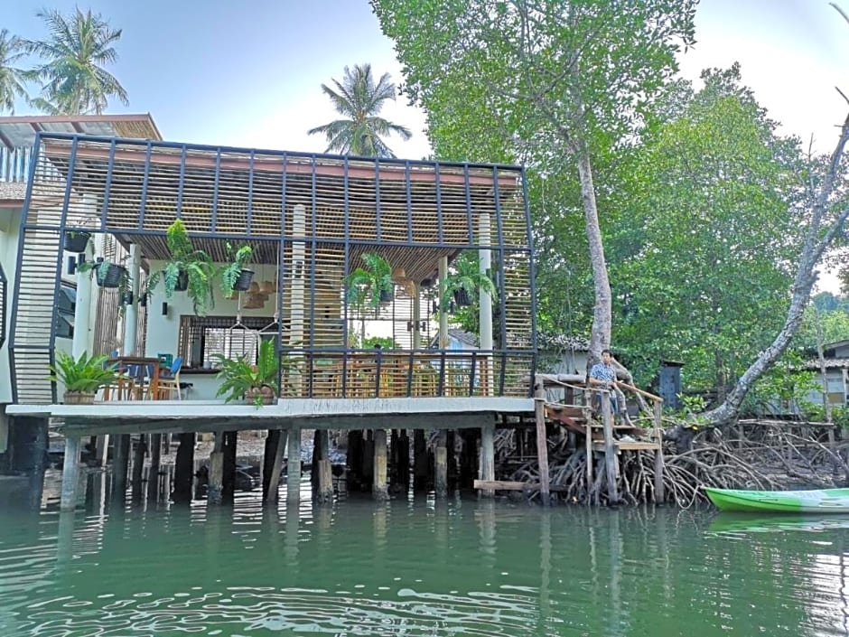 Escape Life Koh Kood