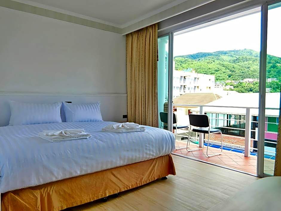 Sira Boutique - Newly renovated