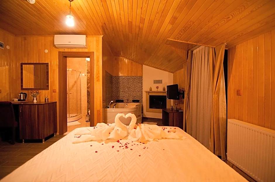 defne otel