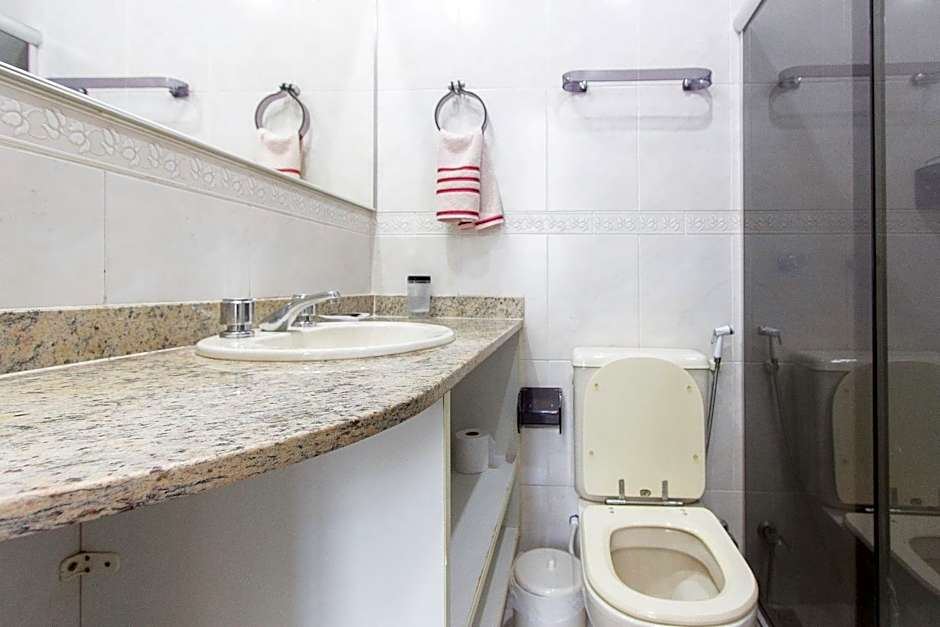 2-Bedroom Apartment Between Copacabana & Ipanema