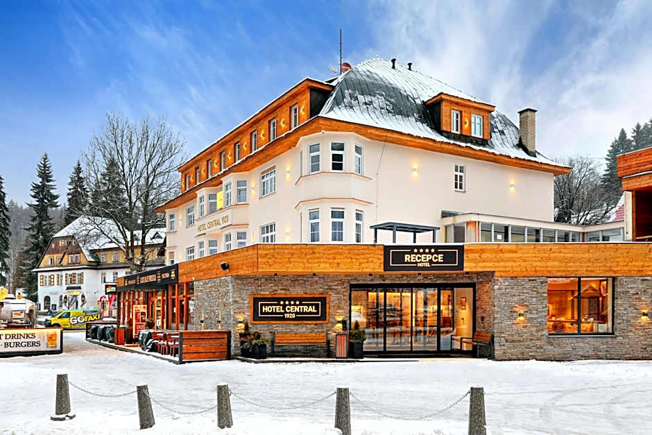 Hotel Central 1920