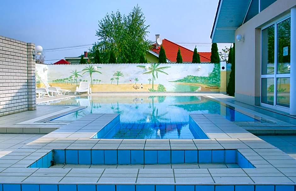 Két Korona Konferencia és Wellness Hotel