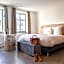 coucou hotel & kuckucks-stube (Titisee)