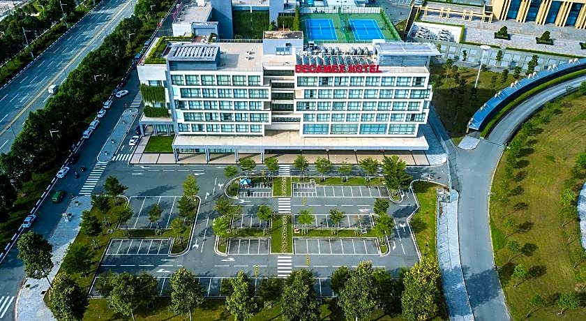 Becamex Hotel New City