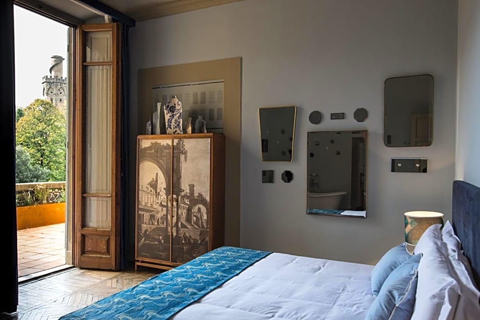 AdAstra Suites
