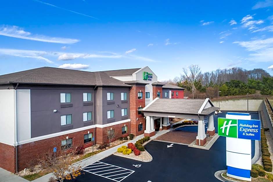 Holiday Inn Express & Suites Rocky Mount Smith Mountain Lake By IHG
