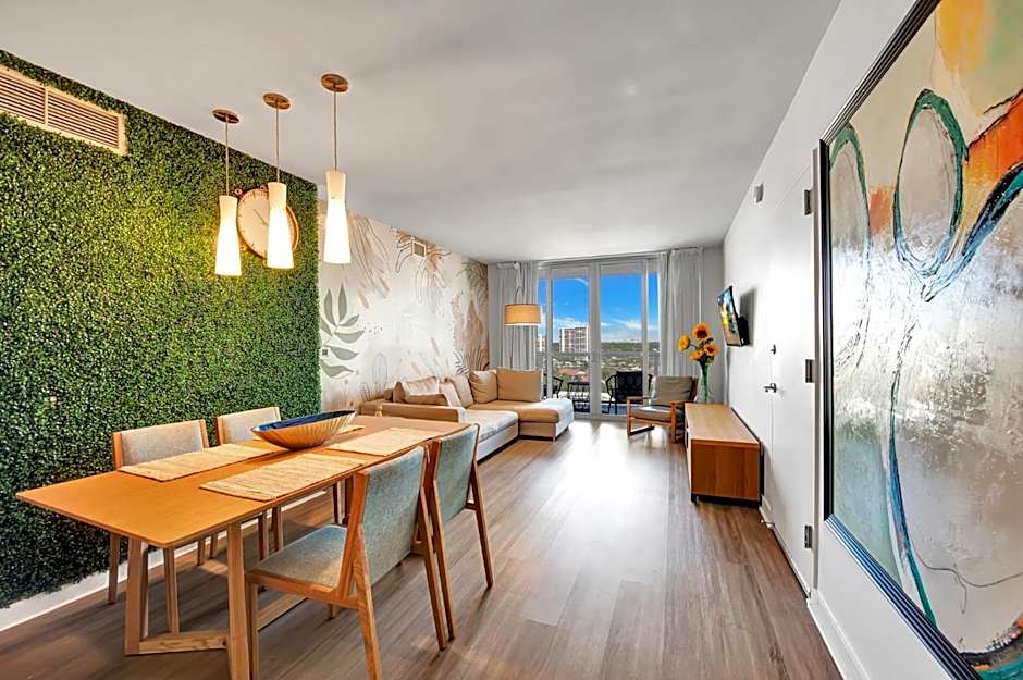 Water View Building With Pool - 5-Min Walk To The Beach