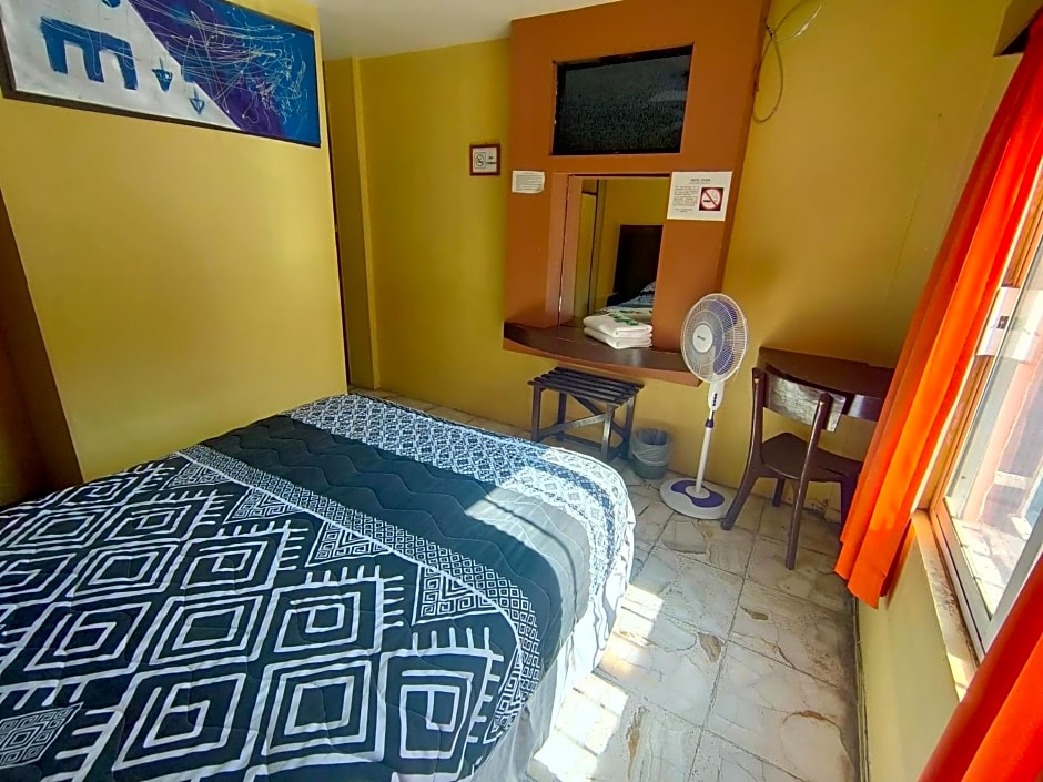 OYO Hotel Colon