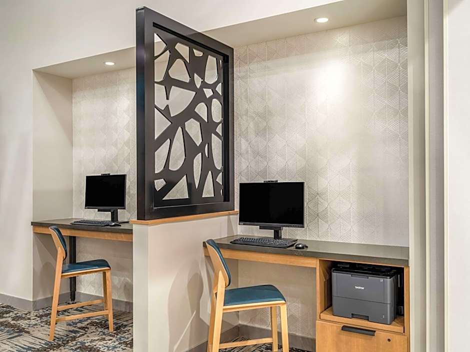 Homewood Suites By Hilton Toledo Downtown