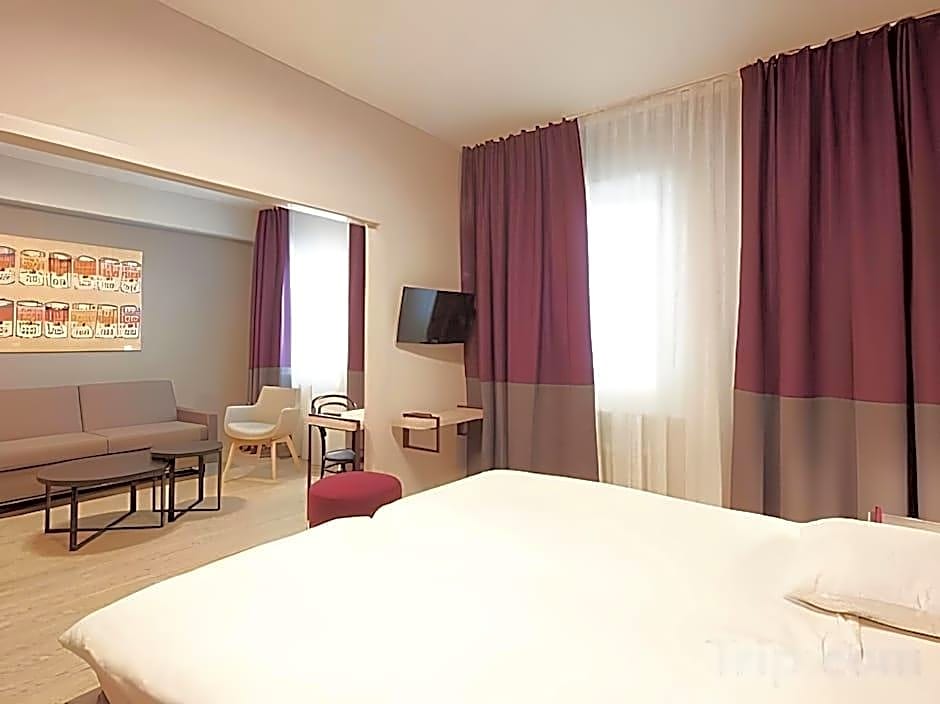 Crystal Hotel