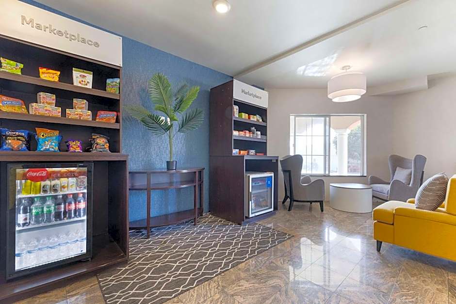 Comfort Suites Oceanside Camp Pendleton Area