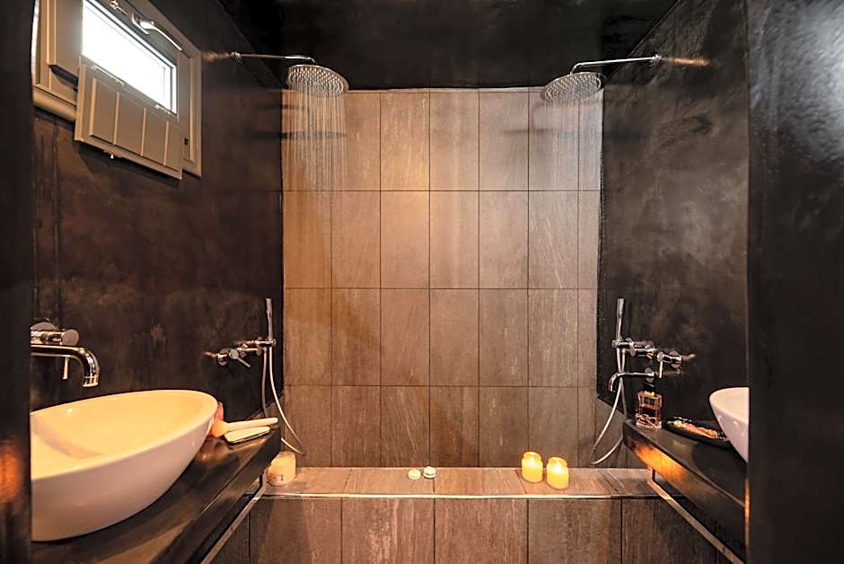 Saint Sin Suites - Adults Only