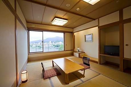 Japanese-Style Room