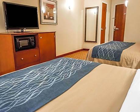 Queen Room with Two Queen Beds - Non-Smoking