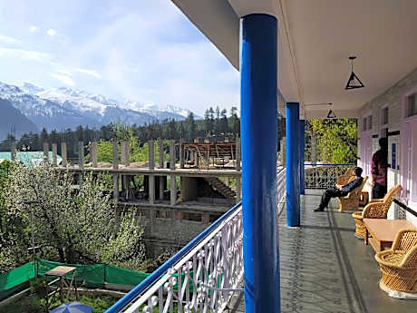 Oak Land House Manali
