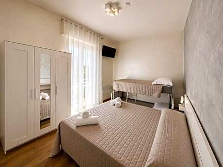 Quadruple Room with Balcony