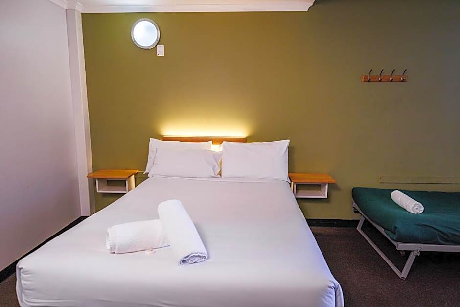 YHA Adelaide Central