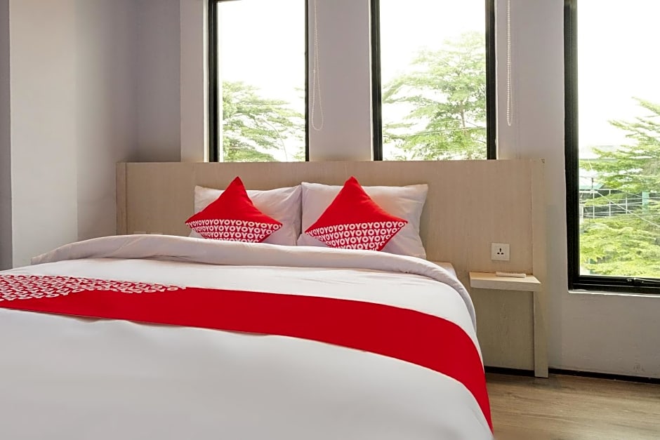 Super OYO 3150 Theodore Homestay