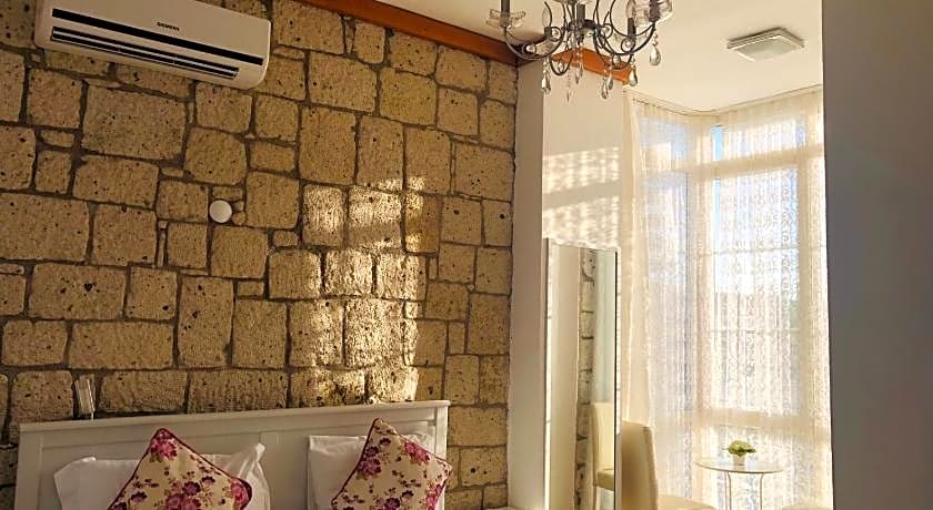Kemerlihan Deluxe Hotel