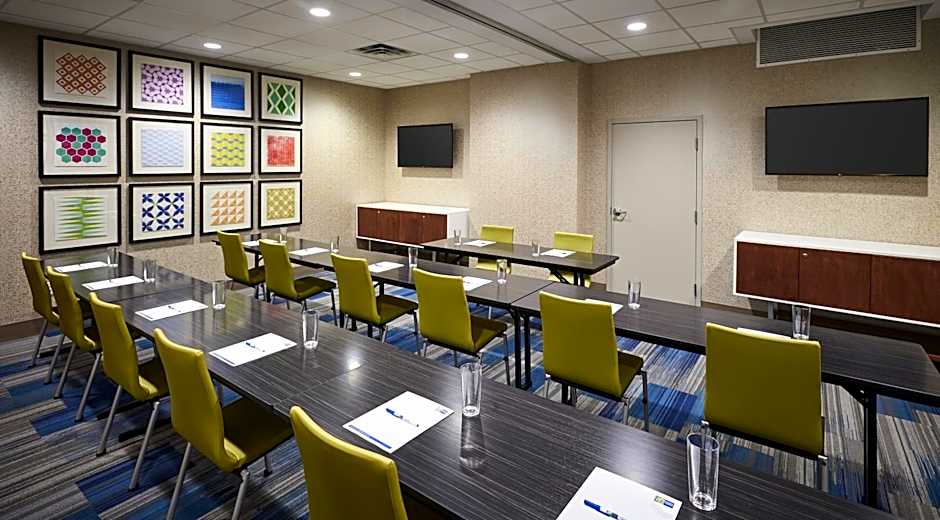 Holiday Inn Express Windsor Waterfront By IHG