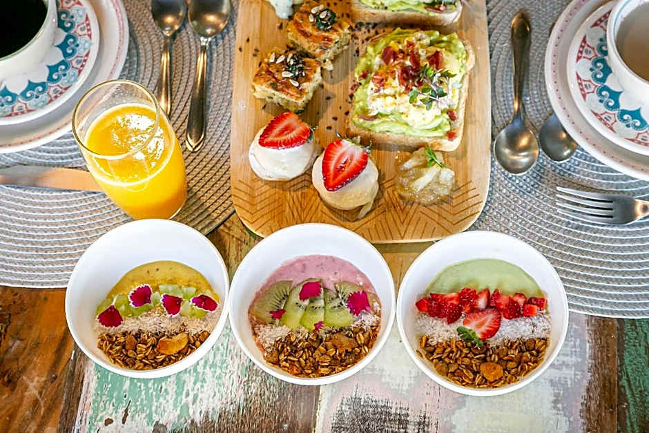 Pousada Rosa 08 - Café da manhã Gourmet, Suítes com Banheira a 150m do Centrinho da Praia do Rosa