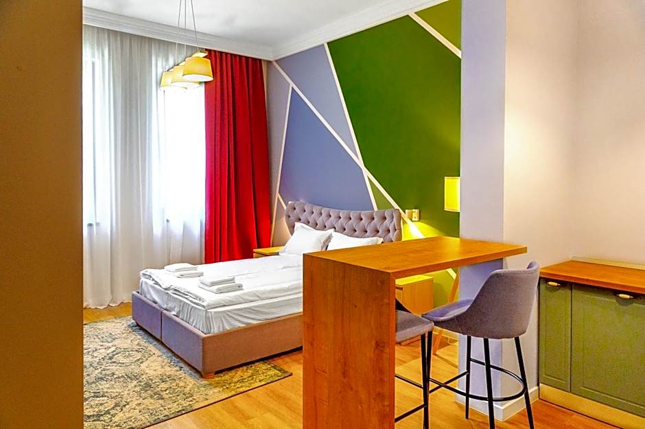 H11 Downtown Apartments