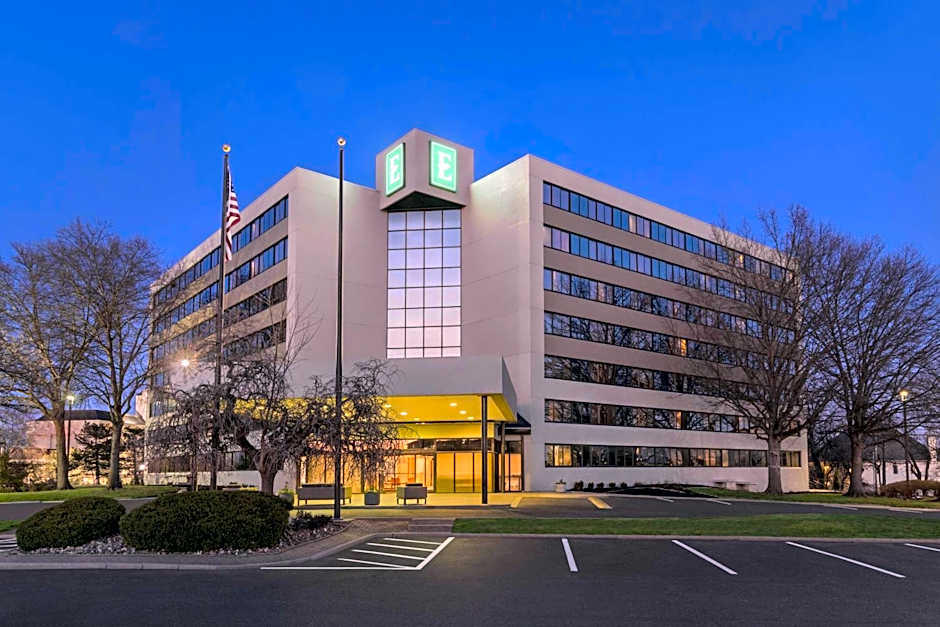 Embassy Suites By Hilton Hotel Kansas City-Overland Park