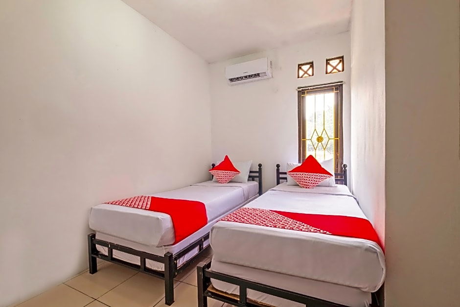 OYO 2562 Pondok Tajlibu Syifa Syariah