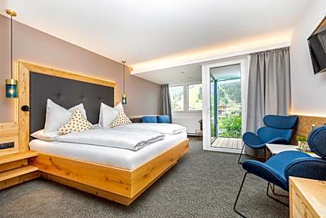 Junior Suite with Balcony