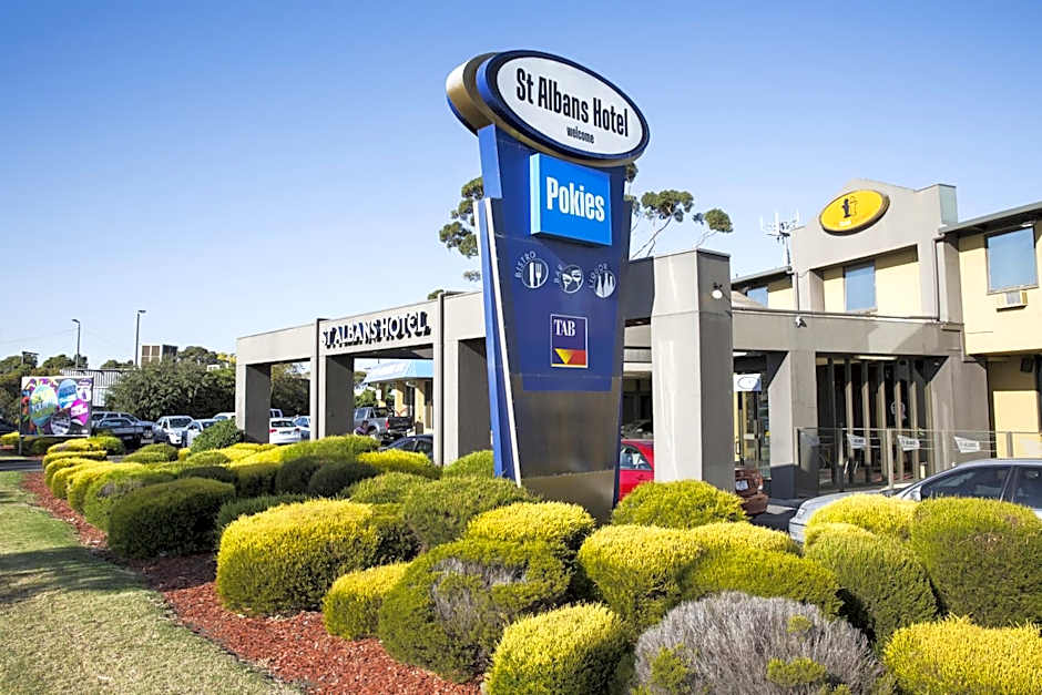 Nightcap at St Albans Hotel