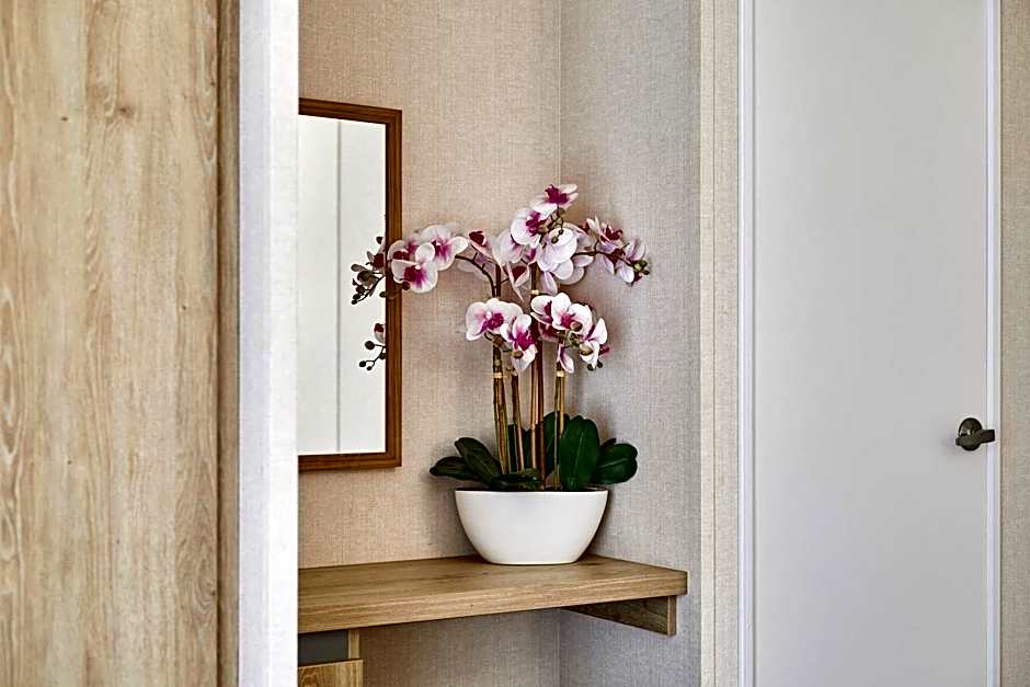 Bluebell Lodge with Hot Tub