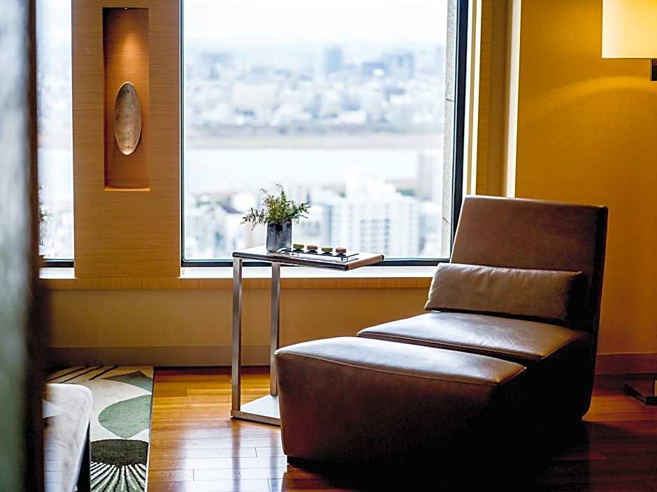 Foto 1 di 7 di Premium 1 King Bed, City View