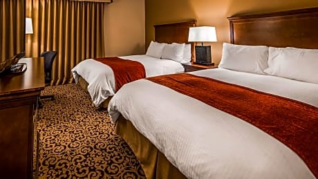 2 QUEEN BEDS,NOSMOKE,HI SPEED NET,COFFEMAKR,HAIR,IRON,FULL BREAKFAST