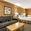 Econo Lodge Inn & Suites