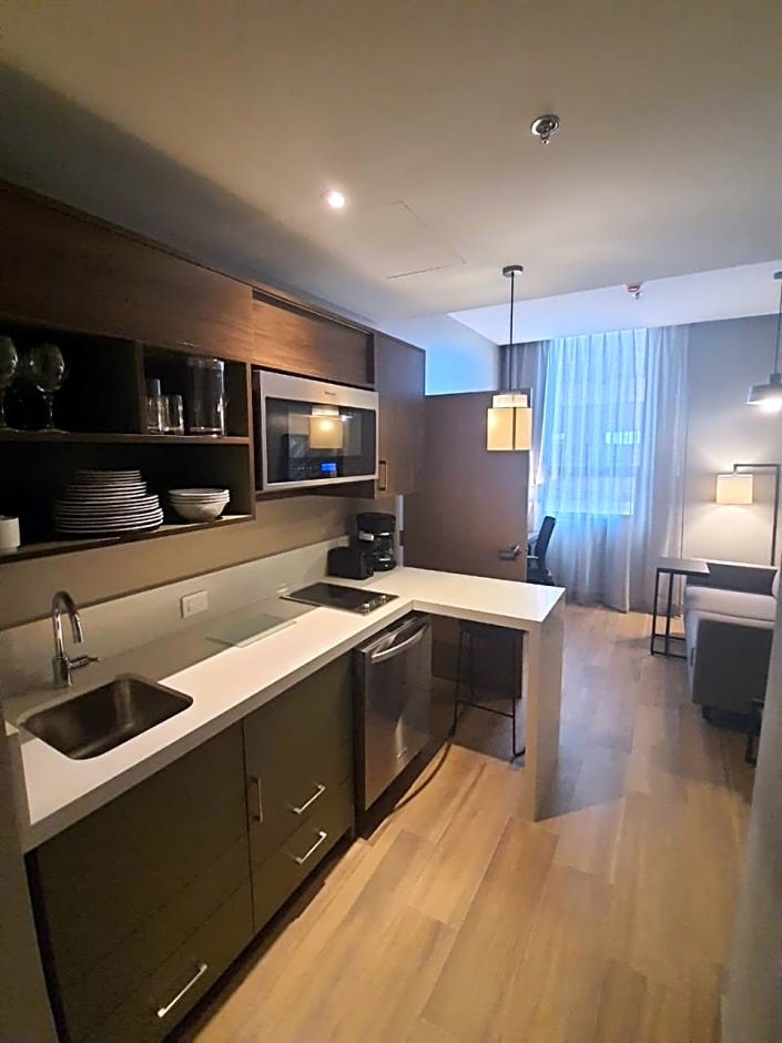Staybridge Suites Guadalajara Novena By IHG