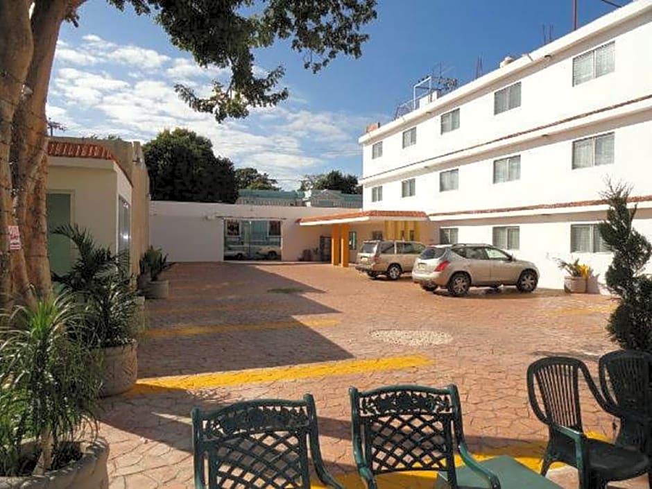 Hotel Las Dalias Inn