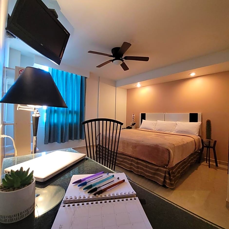 Hotel Cali Blvd.