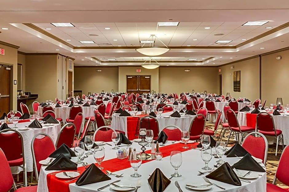 Crowne Plaza Fort Myers Gulf Coast, an IHG Hotel