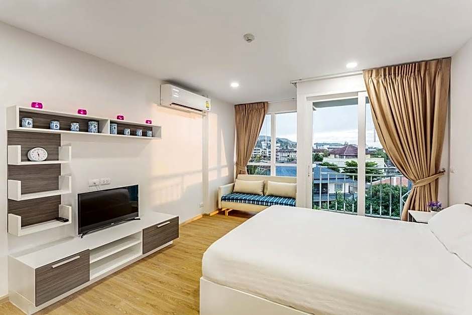 Ozone Condotel Kata Beach by Alpina