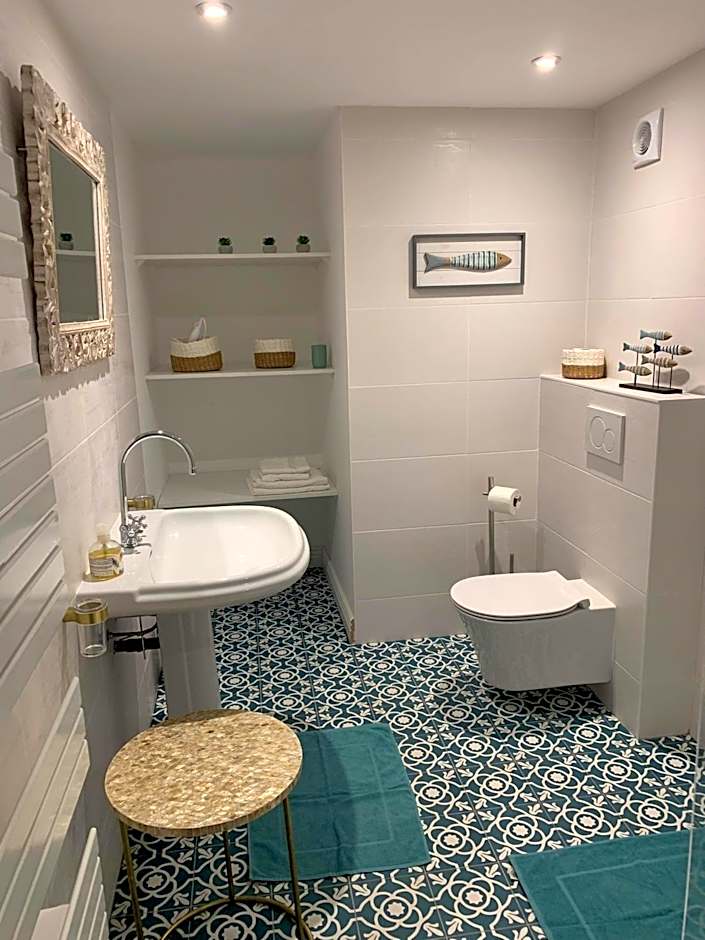 VILLA BLEUE - LES PINS